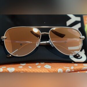 Quay High Key (Large) NWOT